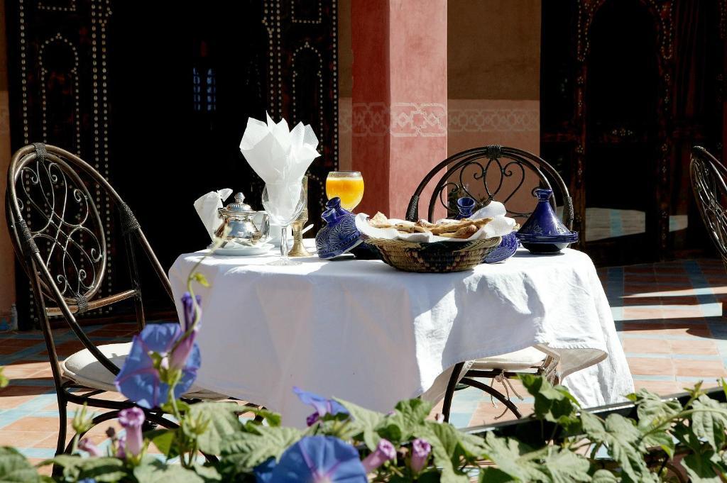 Hotel Chez Le Pacha M'Hamid Esterno foto