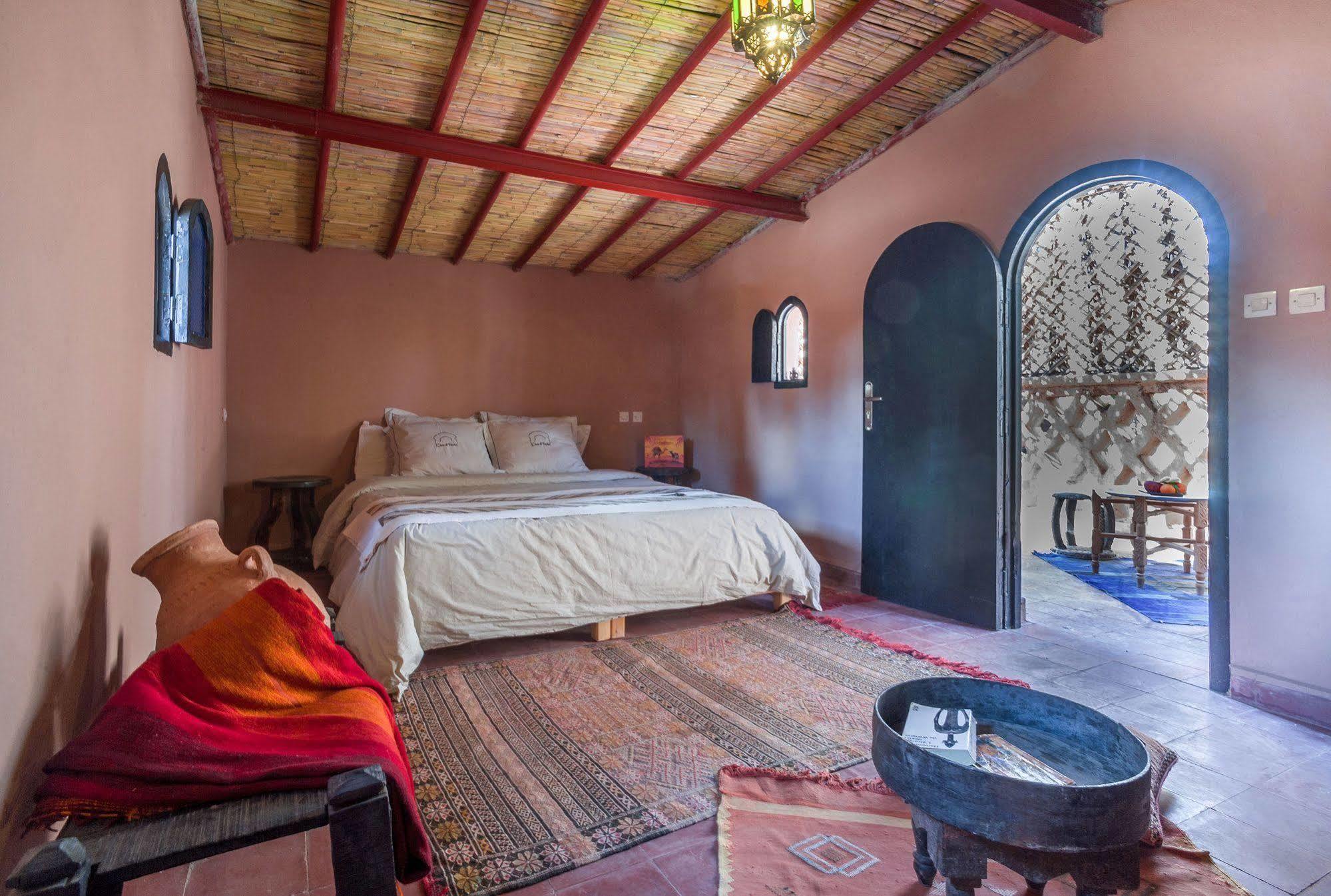 Hotel Chez Le Pacha M'Hamid Esterno foto